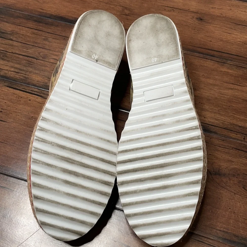 Goby slip on espadrilles size 40 snake design